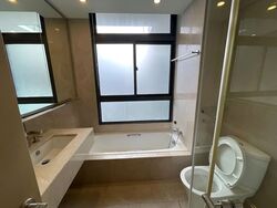 RiverGate (D9), Apartment #573963331